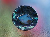 371 - BROSCHE | Opal Fish, Edelstahl, Gold, Boulder Opal, Paua, Brillanten, Smaragd, Ocean / Gem Art