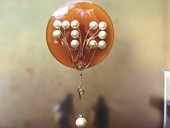 68 |  Brooch, FLY, Gold, Carnelian, Pearles, Diamond, Braille Art, Vom Fliegen 1996 